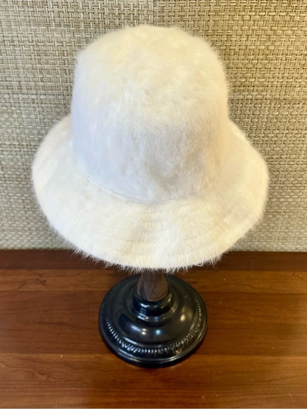 VTG 1980s-90s Kangol Furgora Casual Bucket Hat White Fluffy Angora Blend M
